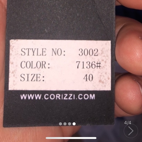 Dress - Picture 4 of 4